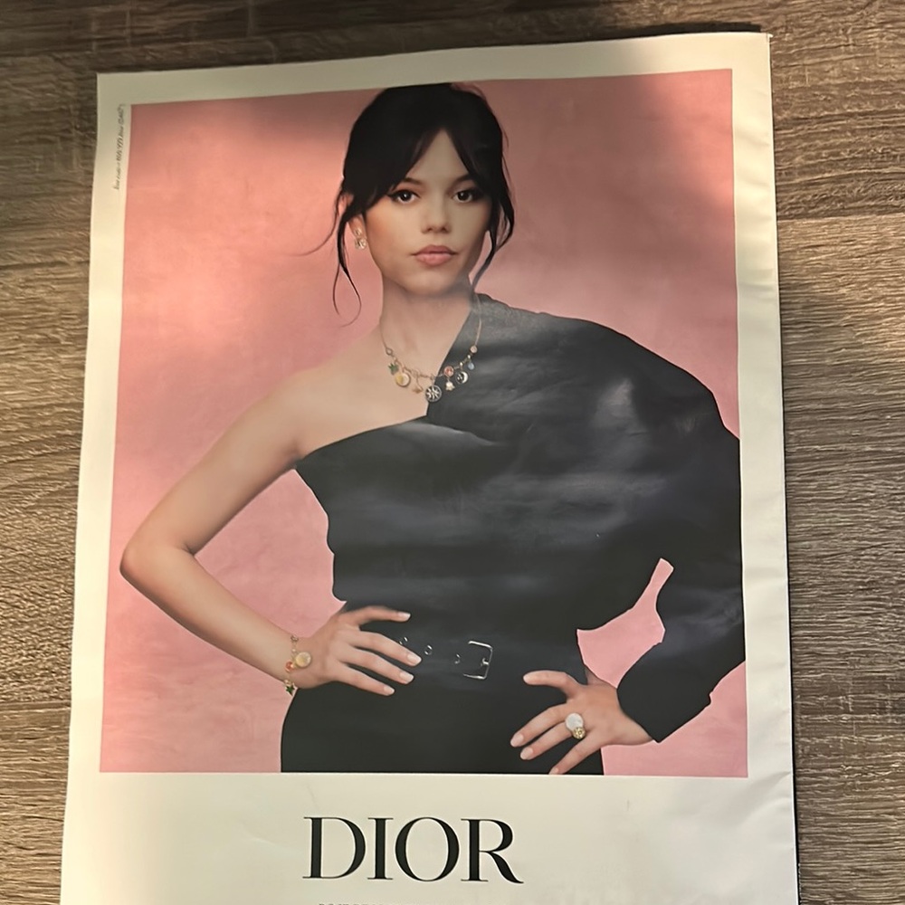 - The Pop Issue - Picture 5 of 5